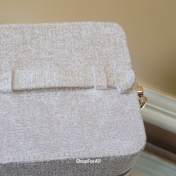 Chanel - Picture 16 of 16